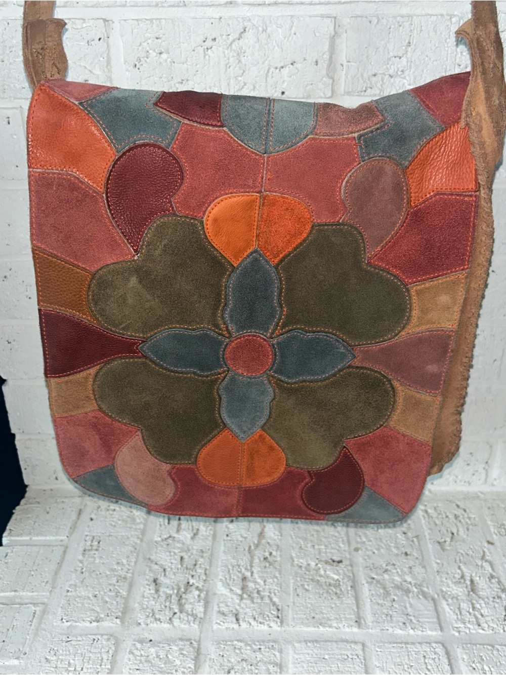 Lucky Brand Suede Patchwork Flower 2 Pocket  Shoulder Tote Bag W Coin Purse